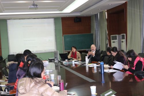 美国伊利诺伊大学春田分校会计系主任与英国365官网教师进行课程交流