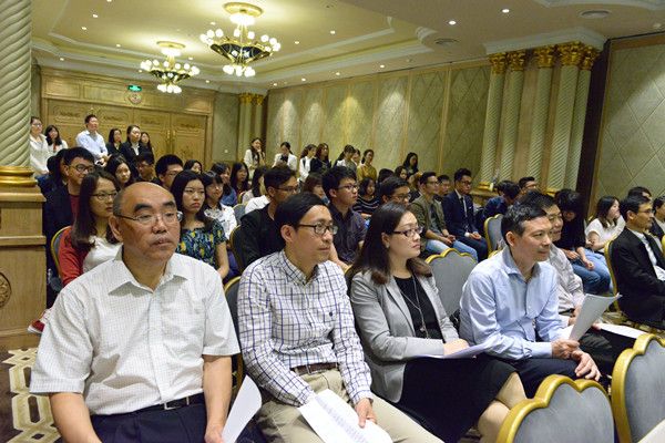 英国上市公司官网365举办2016届国际班奖学金颁奖暨学位授予典礼