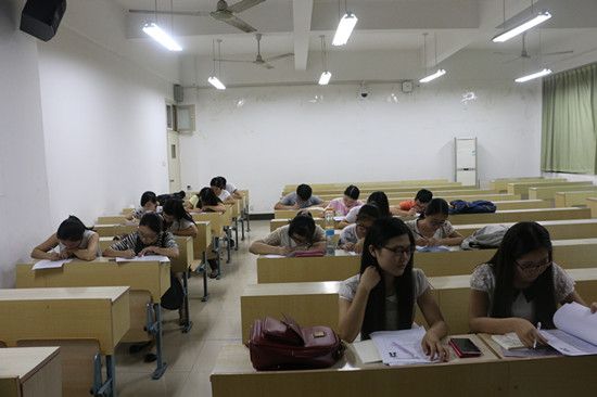 英国上市公司官网365第九届研究生会招新大会成功举办